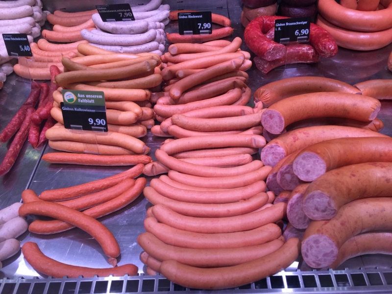 ecommerce-LORGUES-min_sausages_meat_butchery-1069321